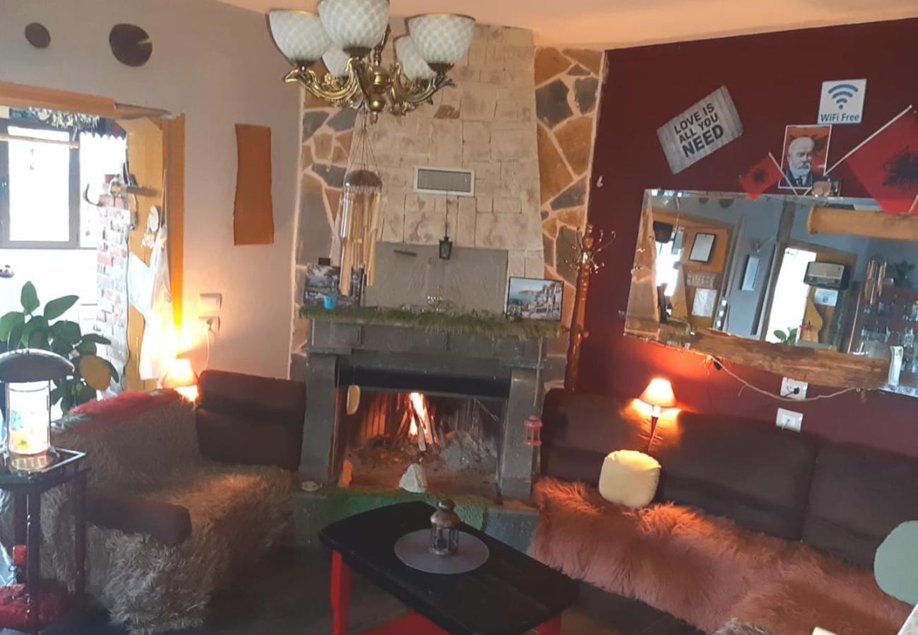 Hotel Villa Stone Dream Bar Restaurant Udenisht Exterior photo
