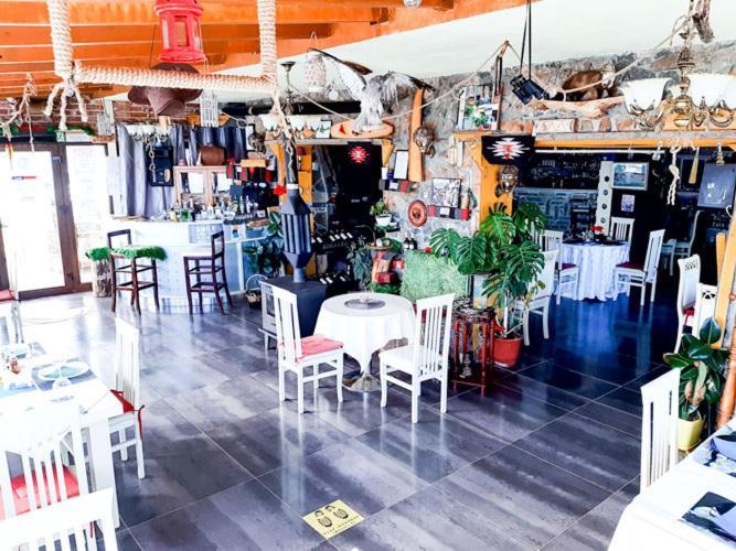 Hotel Villa Stone Dream Bar Restaurant Udenisht Exterior photo